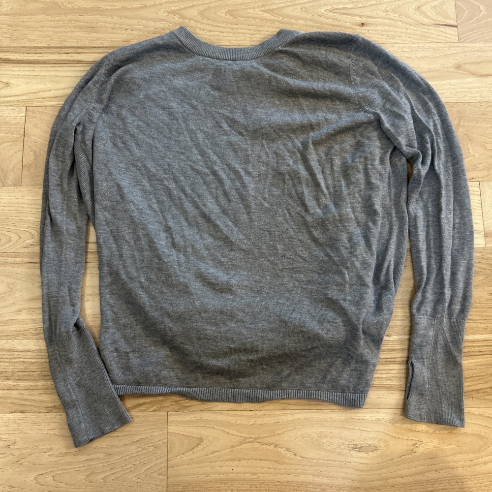 Lululemon Women's Gray Knit Light Sweater Size 8